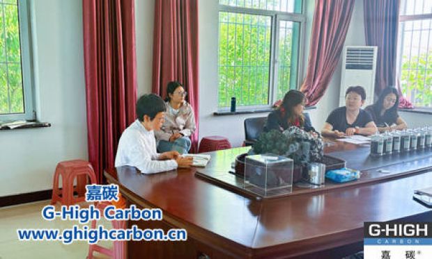 迅速響應(yīng)客戶技術(shù)求助，組織團(tuán)隊研討解決難題