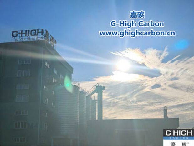 下班時(shí)分，天空上演白云盛宴，員工紛紛記錄美好時(shí)刻。